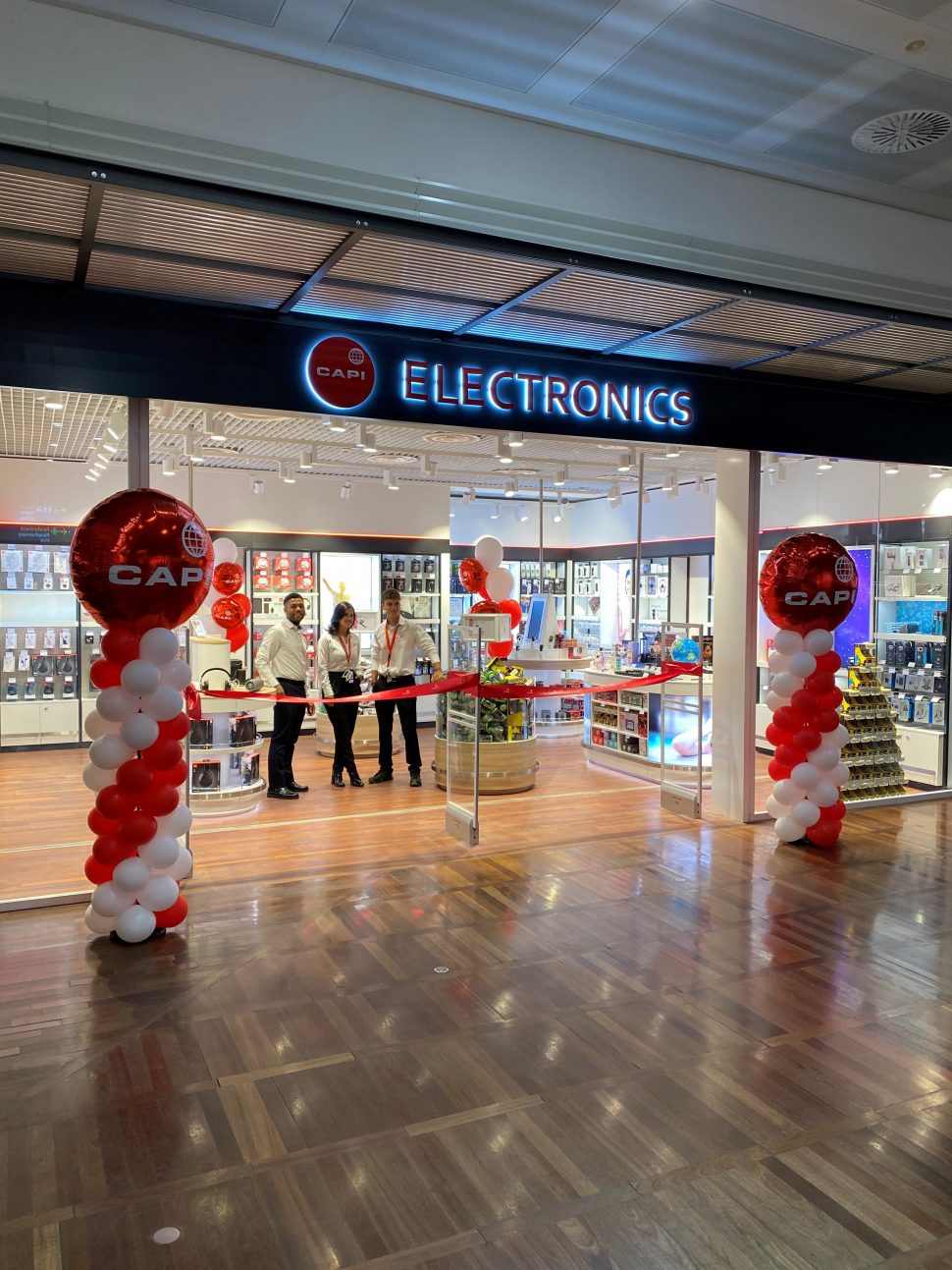 Electronics store at Venice airport